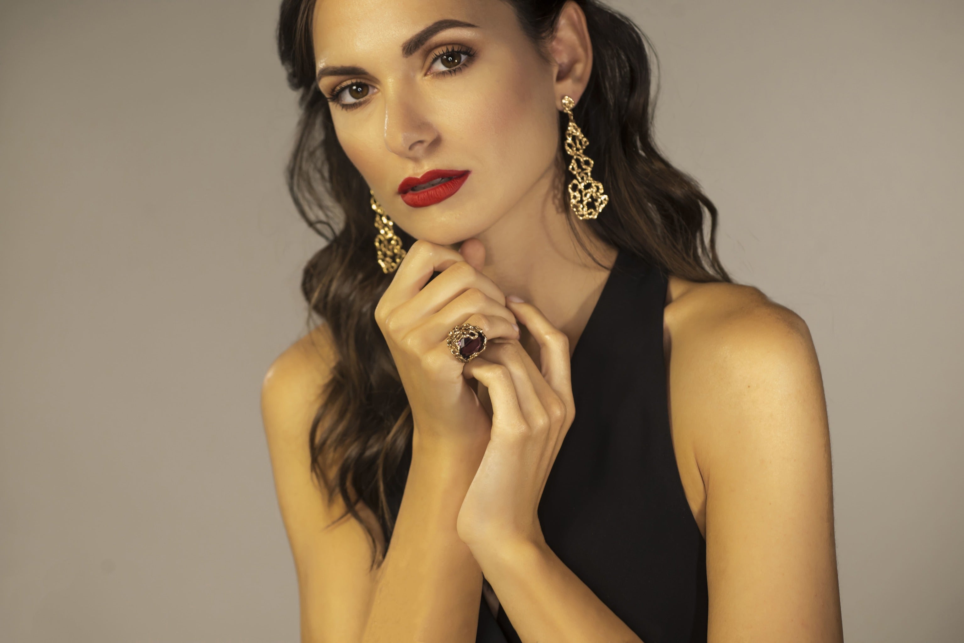 Anello Legend con pietra fumé