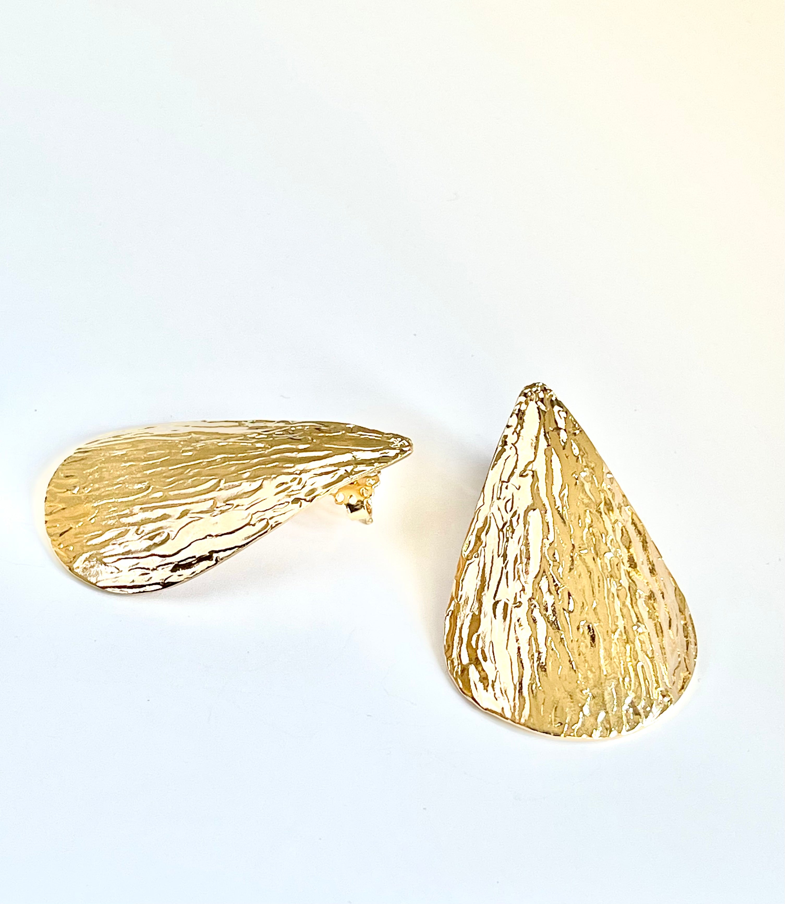 Lava wire drop earrings